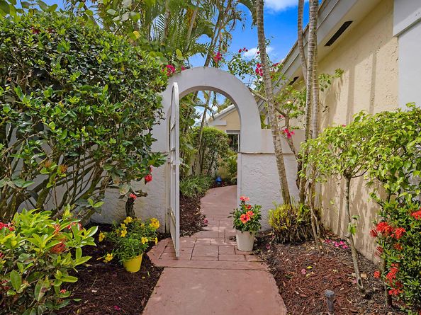 9358 Heathridge Drive, West Palm Beach FL 33411