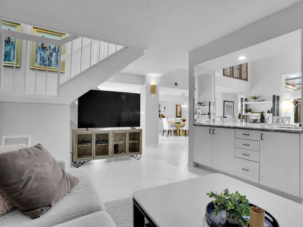 7338 Woodmont Court, Boca Raton FL 33434