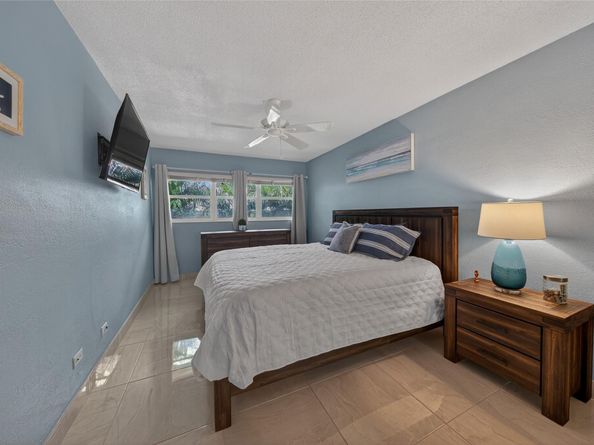 2824 NE 33rd Ct 8, Fort Lauderdale FL 33306