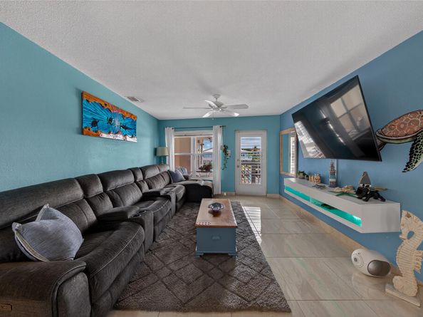 2824 NE 33rd Ct 8, Fort Lauderdale FL 33306