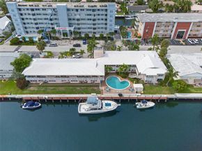 2824 NE 33rd Ct 8, Fort Lauderdale FL 33306