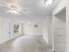 6331 SW 41st Place, Davie FL 33314
