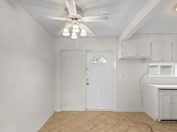 6331 SW 41st Place, Davie FL 33314