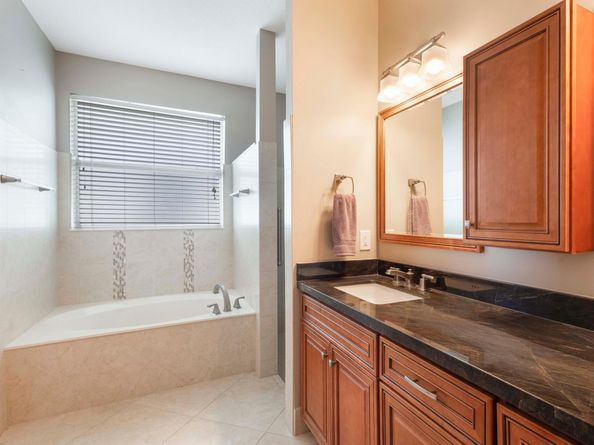 5412 NW 57th Way, Coral Springs FL 33067