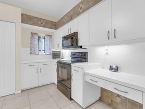 13305 NW 13th St, Sunrise FL 33323