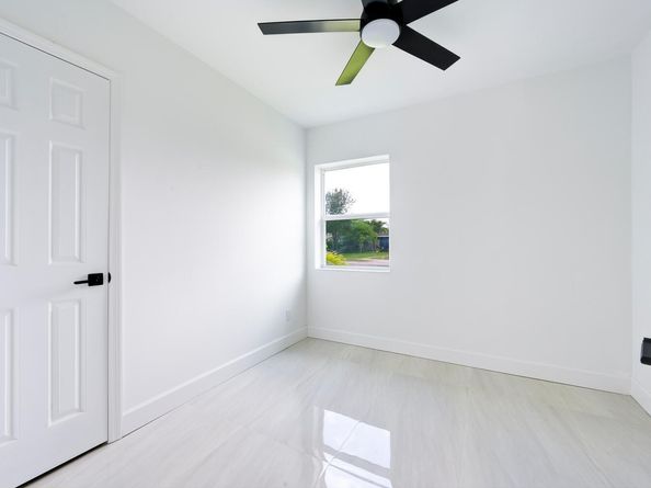 1314 S B Street, Lake Worth Beach FL 33460