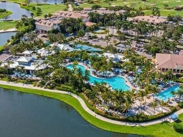 6631 NW 43rd Terrace, Boca Raton FL 33496