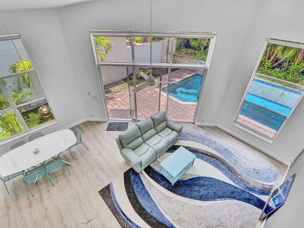6631 NW 43rd Terrace, Boca Raton FL 33496
