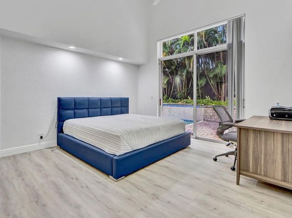 6631 NW 43rd Terrace, Boca Raton FL 33496