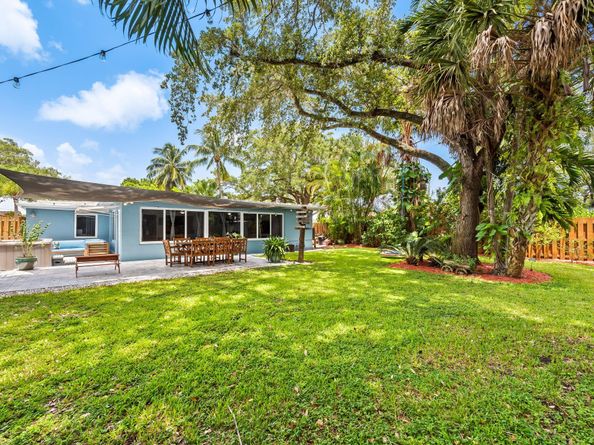 912 SW 17th St, Fort Lauderdale FL 33315