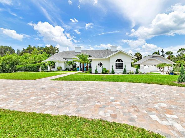 8852 154 Court N, Palm Beach Gardens FL 33418