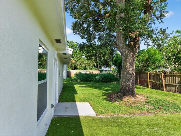 6830 2nd Street, Jupiter FL 33458