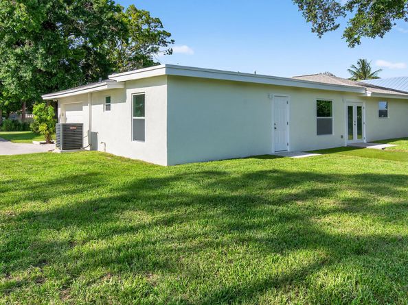 6830 2nd Street, Jupiter FL 33458