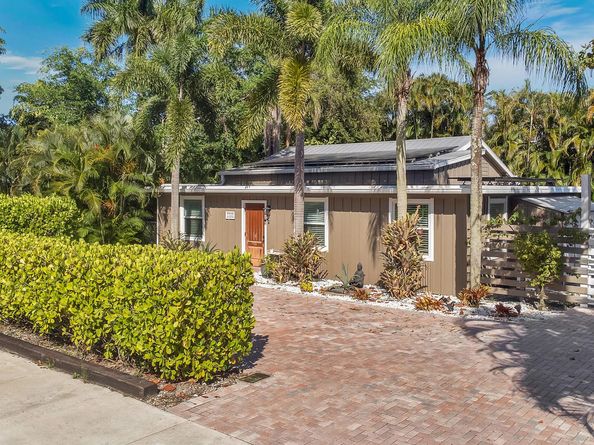 1862 Center Street, Jupiter FL 33458