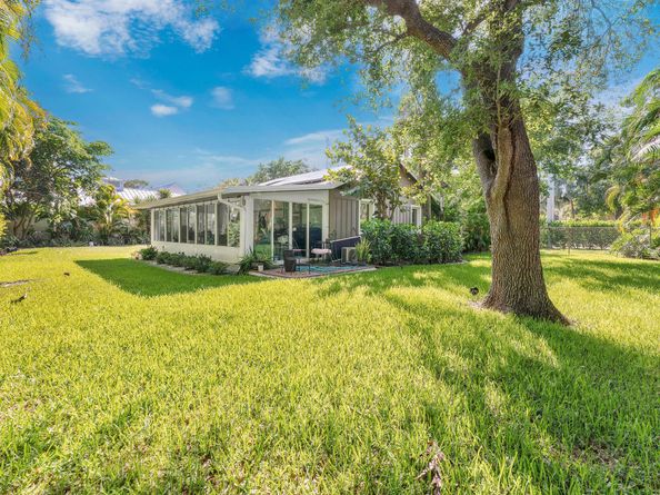 1862 Center Street, Jupiter FL 33458