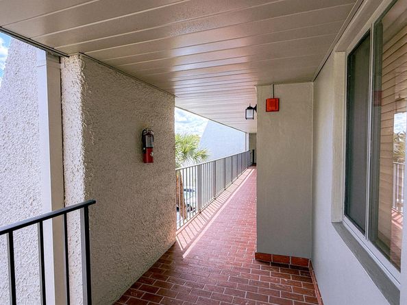 4090 Tivoli Court 303, Lake Worth FL 33467