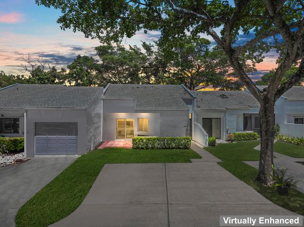 268 Sunshine Boulevard, Royal Palm Beach FL 33411