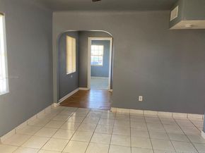 5635 Grant St, Hollywood FL 33021