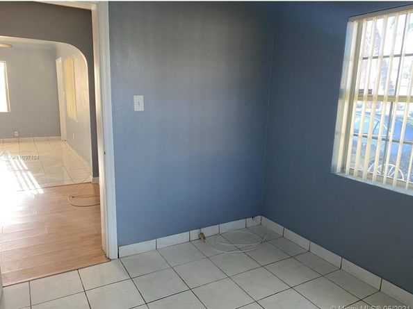 5635 Grant St, Hollywood FL 33021