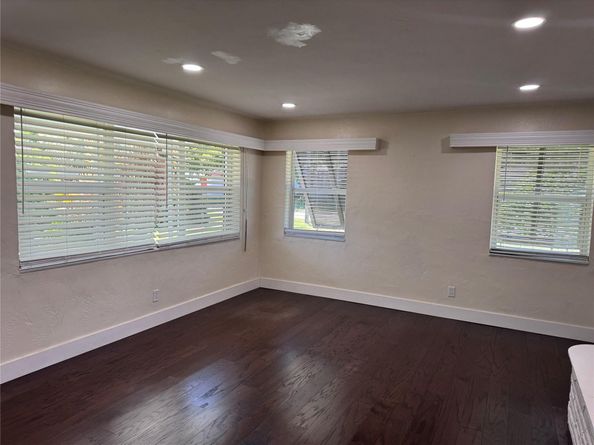 925 N 32nd Ave, Hollywood FL 33021