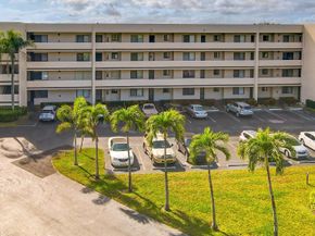3154 Via Poinciana 409, Lake Worth FL 33467