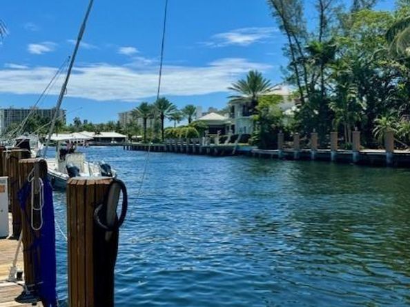 6409 Bay Club Dr 3, Fort Lauderdale FL 33308