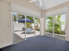 10 Brighton Court, Palm Beach Gardens FL 33418