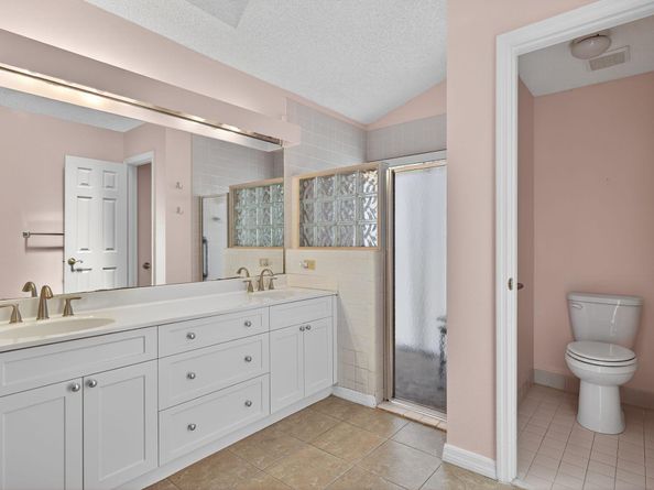 10 Brighton Court, Palm Beach Gardens FL 33418