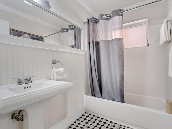 241 SW 13th St, Boca Raton FL 33432