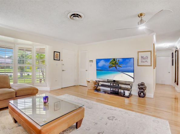 241 SW 13th St, Boca Raton FL 33432