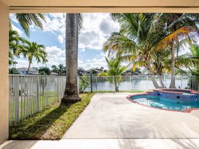 16524 Turquoise Trl, Weston FL 33331