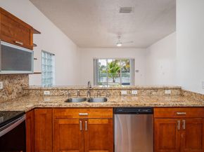 16524 Turquoise Trl, Weston FL 33331