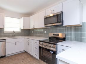 4150 NW 11th Ave, Fort Lauderdale FL 33309