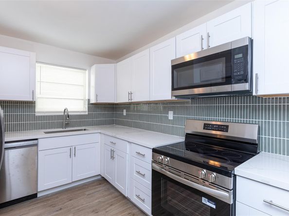 4150 NW 11th Ave, Fort Lauderdale FL 33309
