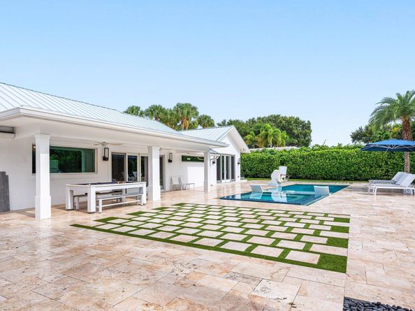 11863 Lake Shore Place, Palm Beach Gardens FL 33408