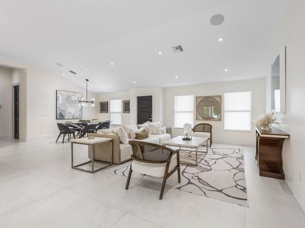 11863 Lake Shore Place, Palm Beach Gardens FL 33408