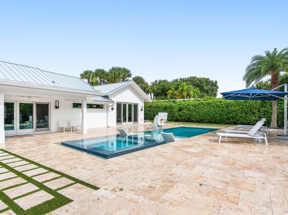 11863 Lake Shore Place, Palm Beach Gardens FL 33408