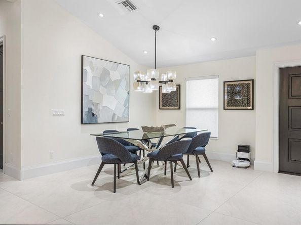 11863 Lake Shore Place, Palm Beach Gardens FL 33408
