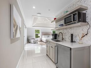 11863 Lake Shore Place, Palm Beach Gardens FL 33408