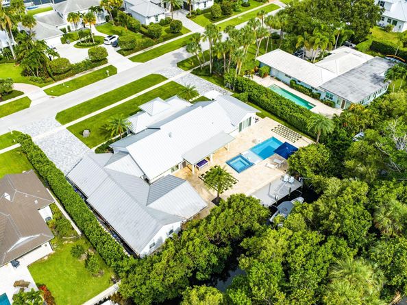 11863 Lake Shore Place, Palm Beach Gardens FL 33408