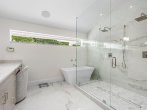 11863 Lake Shore Place, Palm Beach Gardens FL 33408