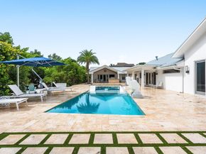11863 Lake Shore Place, Palm Beach Gardens FL 33408