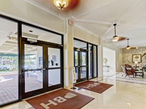 5600 N Flagler Drive 2703, West Palm Beach FL 33407