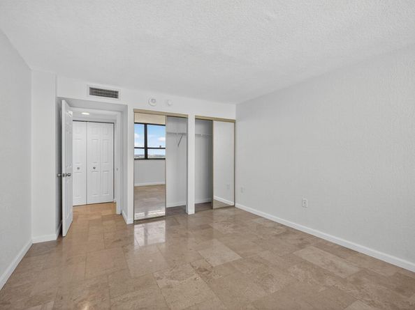 5600 N Flagler Drive 2703, West Palm Beach FL 33407