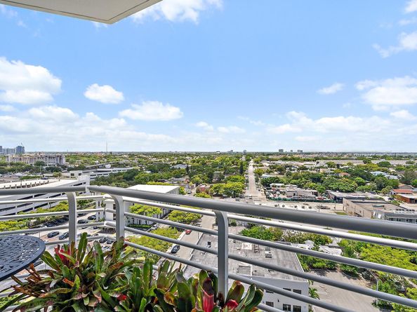 1551 N Flagler Drive 1410, West Palm Beach FL 33401