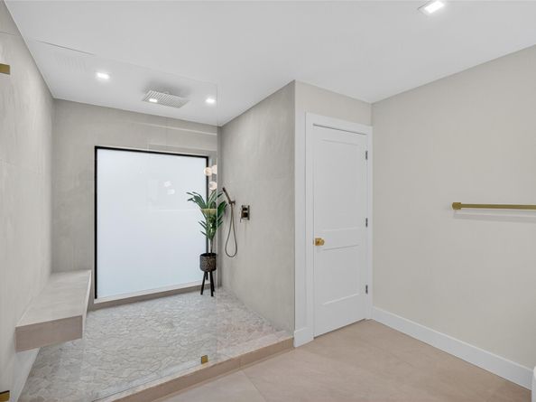 2109 NE 64th St, Fort Lauderdale FL 33308