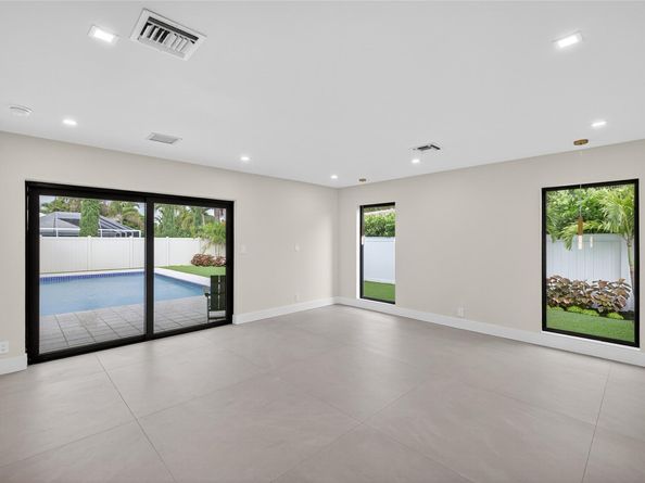2109 NE 64th St, Fort Lauderdale FL 33308