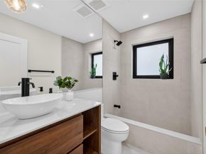 2109 NE 64th St, Fort Lauderdale FL 33308