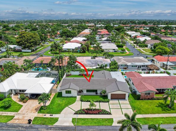 2109 NE 64th St, Fort Lauderdale FL 33308