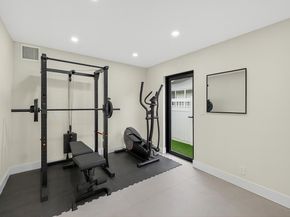 2109 NE 64th St, Fort Lauderdale FL 33308